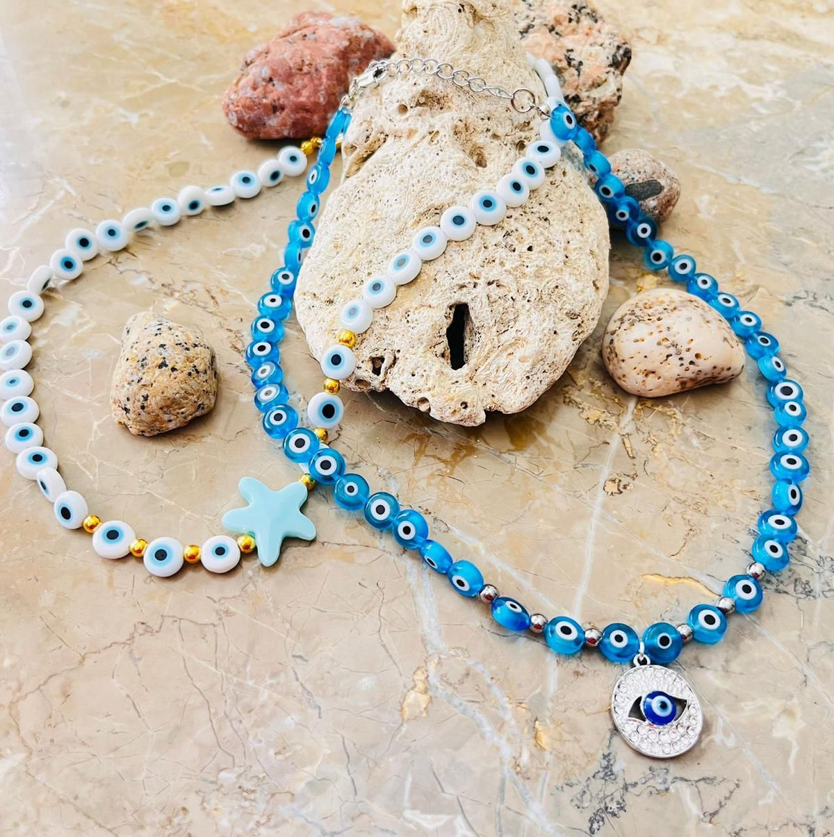 The blue eyes Necklace