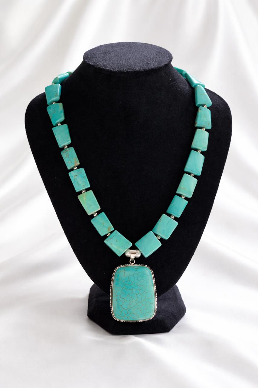 The unique Turquoise natural stone necklace