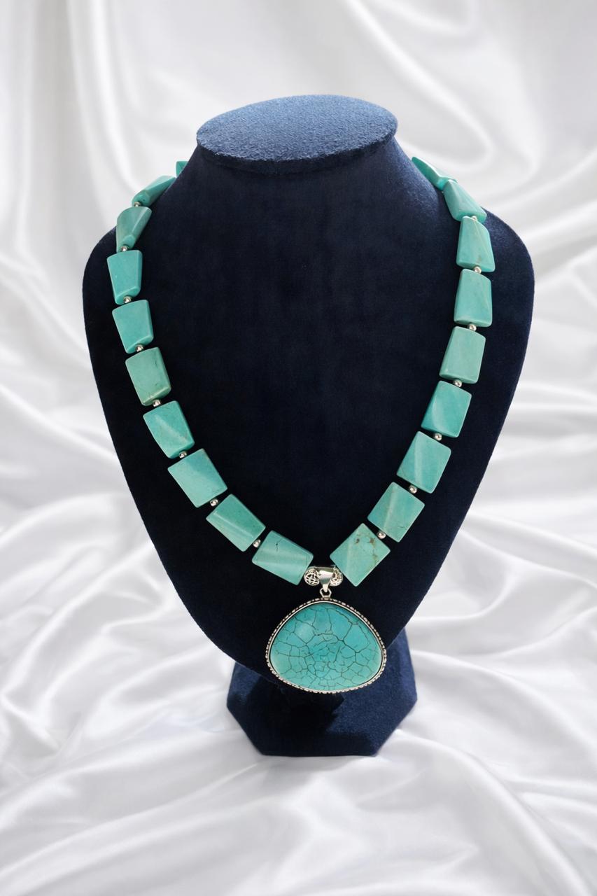 The unique Turquoise natural stone necklace